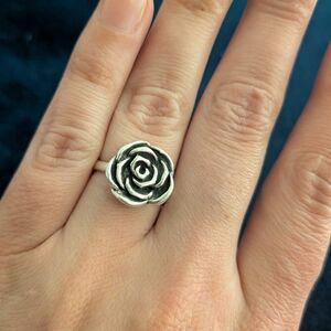 Elegant Sterling Silver Rose Ring